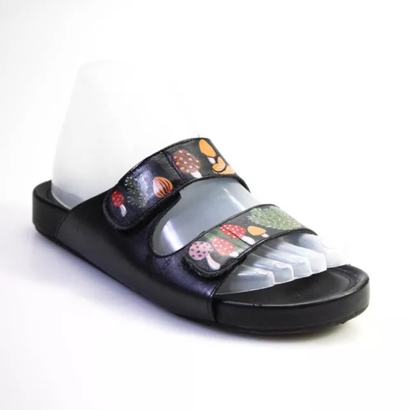 Alepel Mushroom Black Sandal, Black, Size 6, Preowned/EUC, Hand Painted - Picture 5 of 9